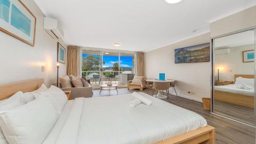 Ettalong Beach House | Studio Oasis - Ettalong Beach Resort