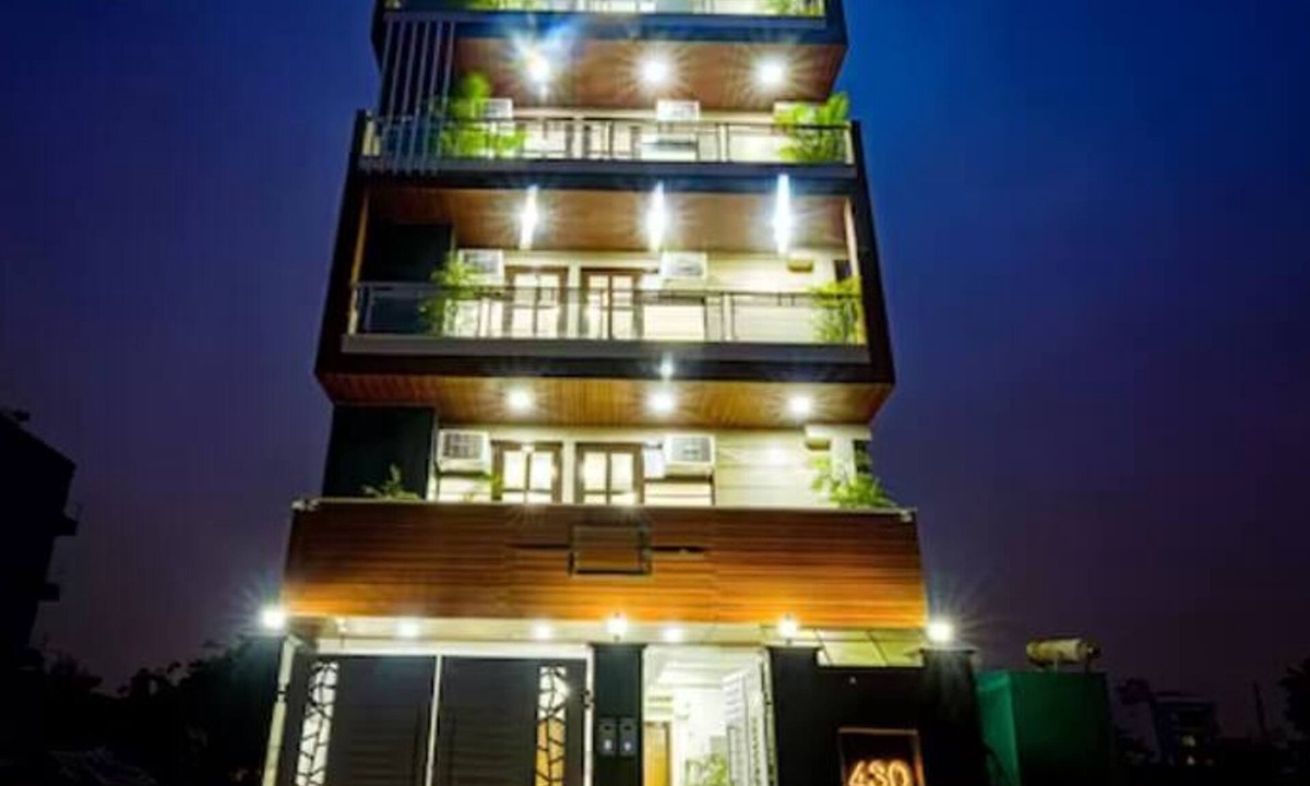Gurugram Apartment | Studio serviced apartment with Gym patio