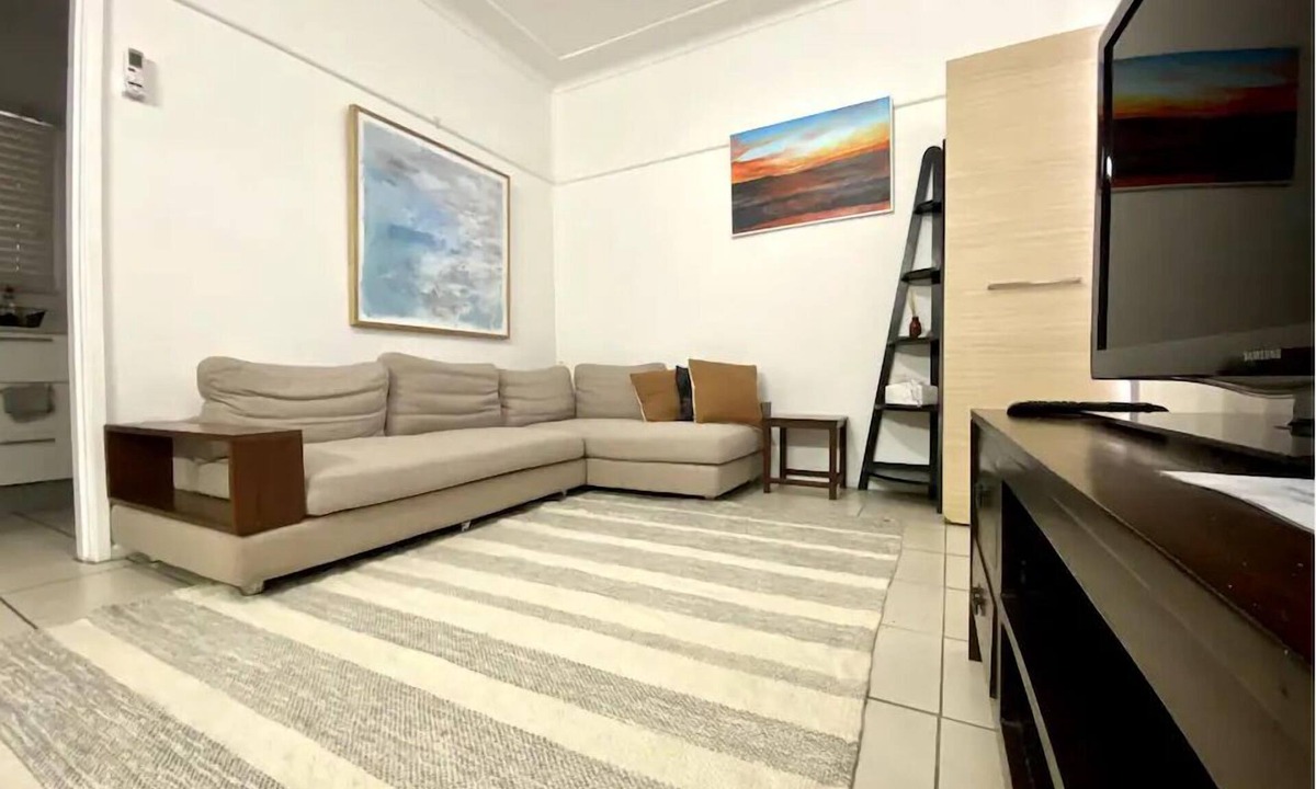 Daceyville Apartment | Studio with all basic needs and located in a quiet, leafy suburb near transport