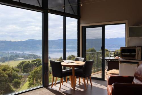 Grindelwald House | Stunning Vineyard and River Views
