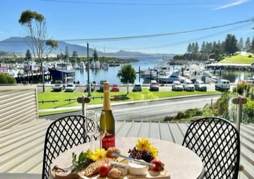 Bermagui Apartment | Sub Penthouse Apartment - Amazing Views, Location & Luxury!