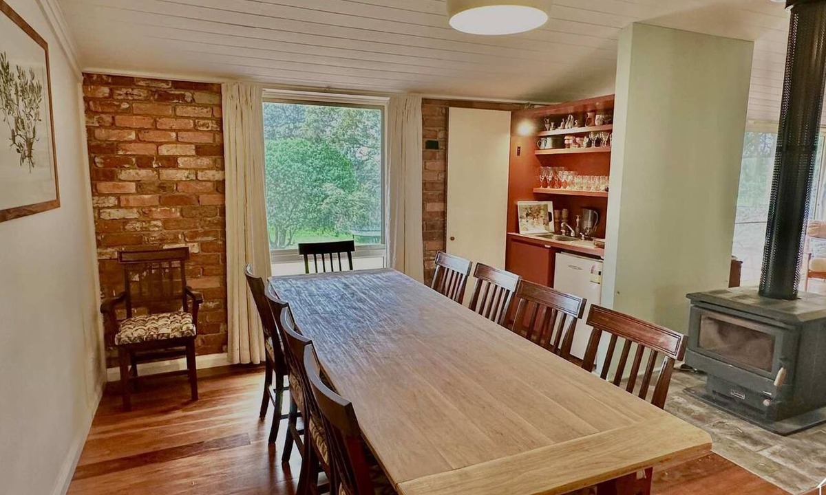 Sandy Point House | Summerside Stay 3 Pay 2 Winter Special