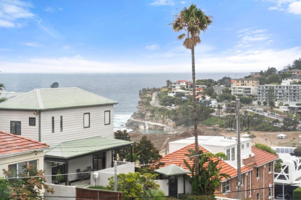 Bronte Apartment | Sun, Surf & Stay Bronte Beach Near Coastal Walk