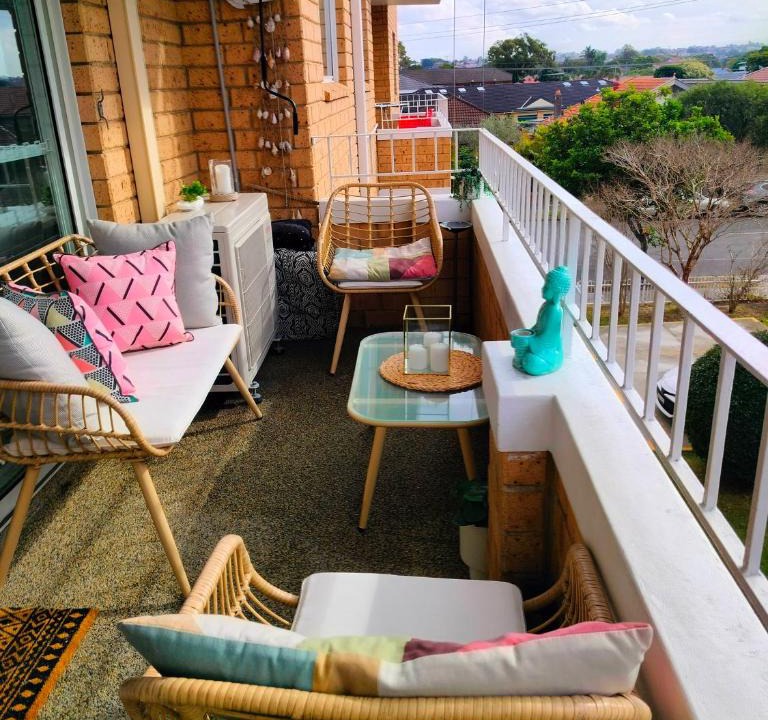 Brighton-le-Sands Apartment | Sunny 2 bed Restaurants beach at door Pets O.K