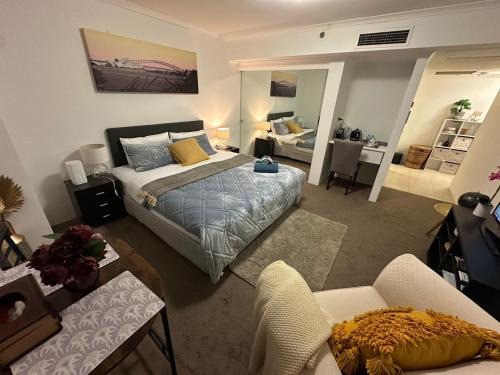 Haymarket Apartment | Super comfortable quiet room
