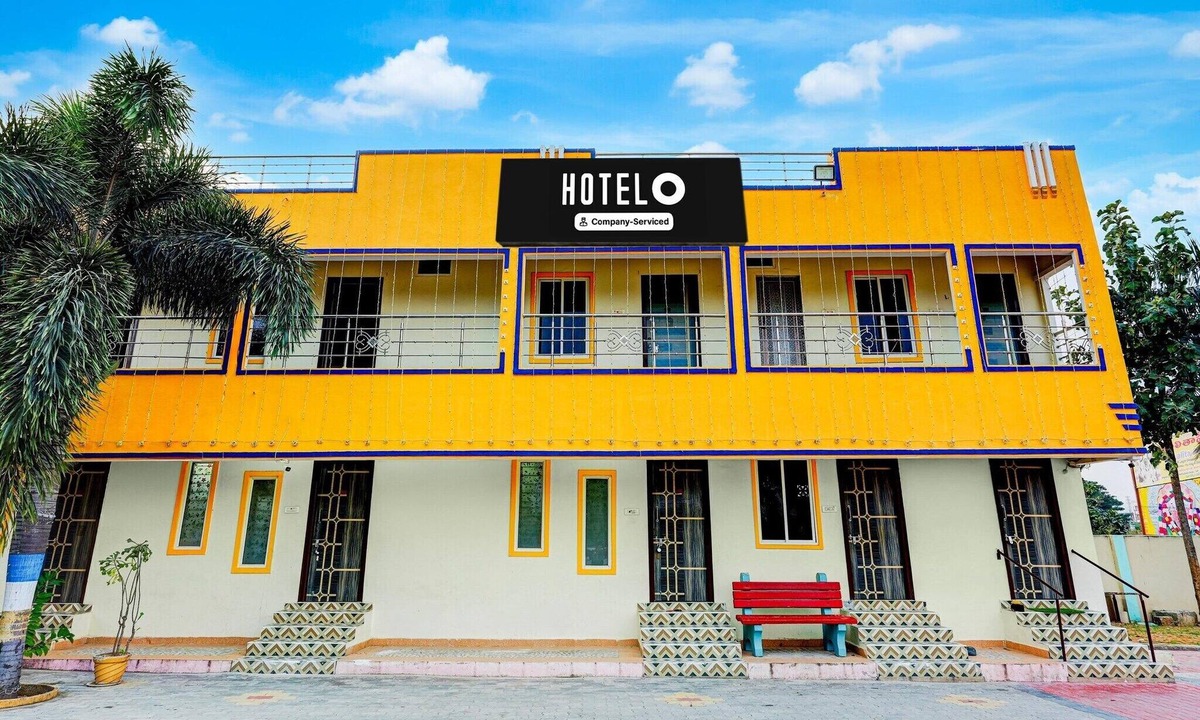 Tirupati House | Super Hotel O Srinivasa Mangapuram