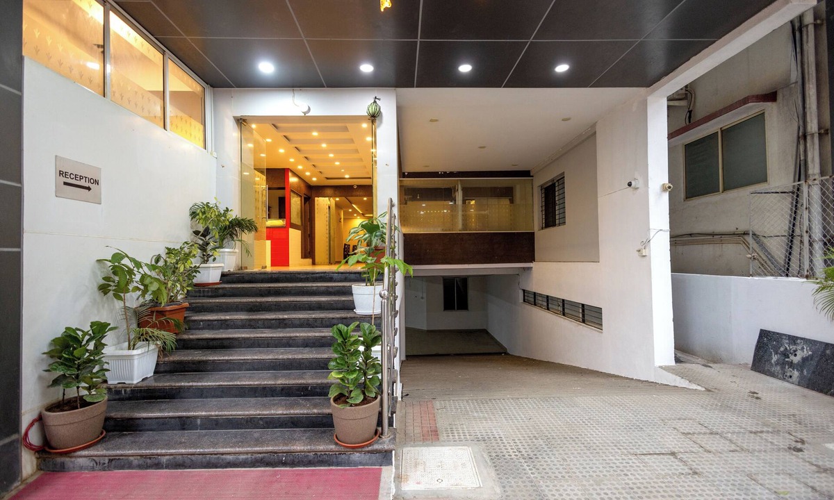 Brookefield Hotel | Suraksha Stay Brookfield