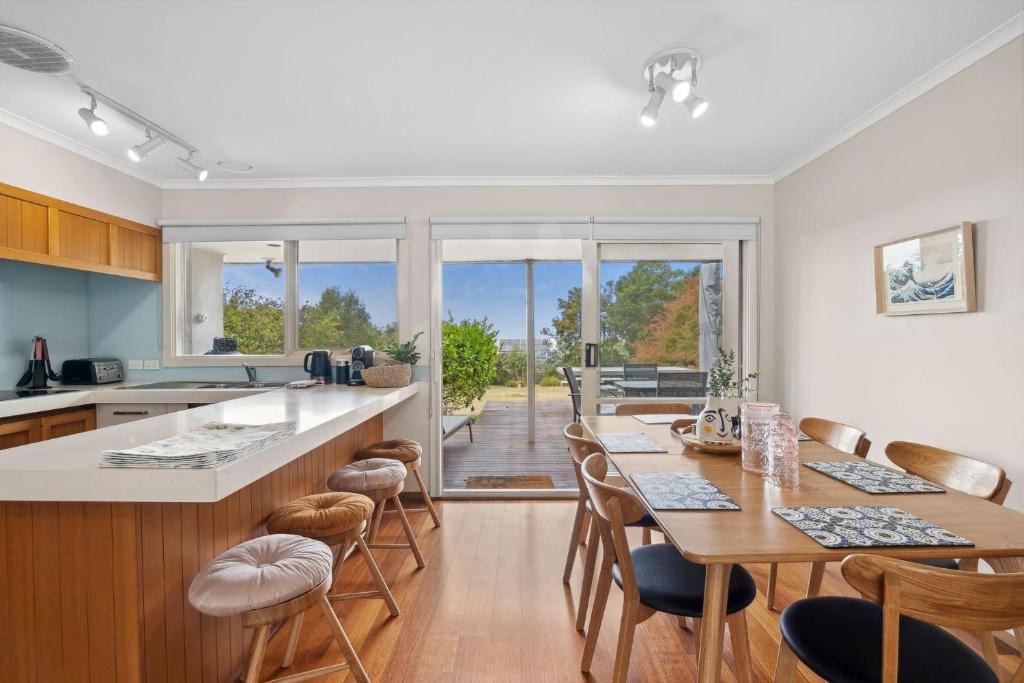Surf Coast House | Surfside Serenity