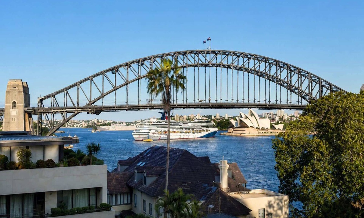 McMahons Point Apartment | Sydney Opera House & Harbour Bridge Fabulous Views