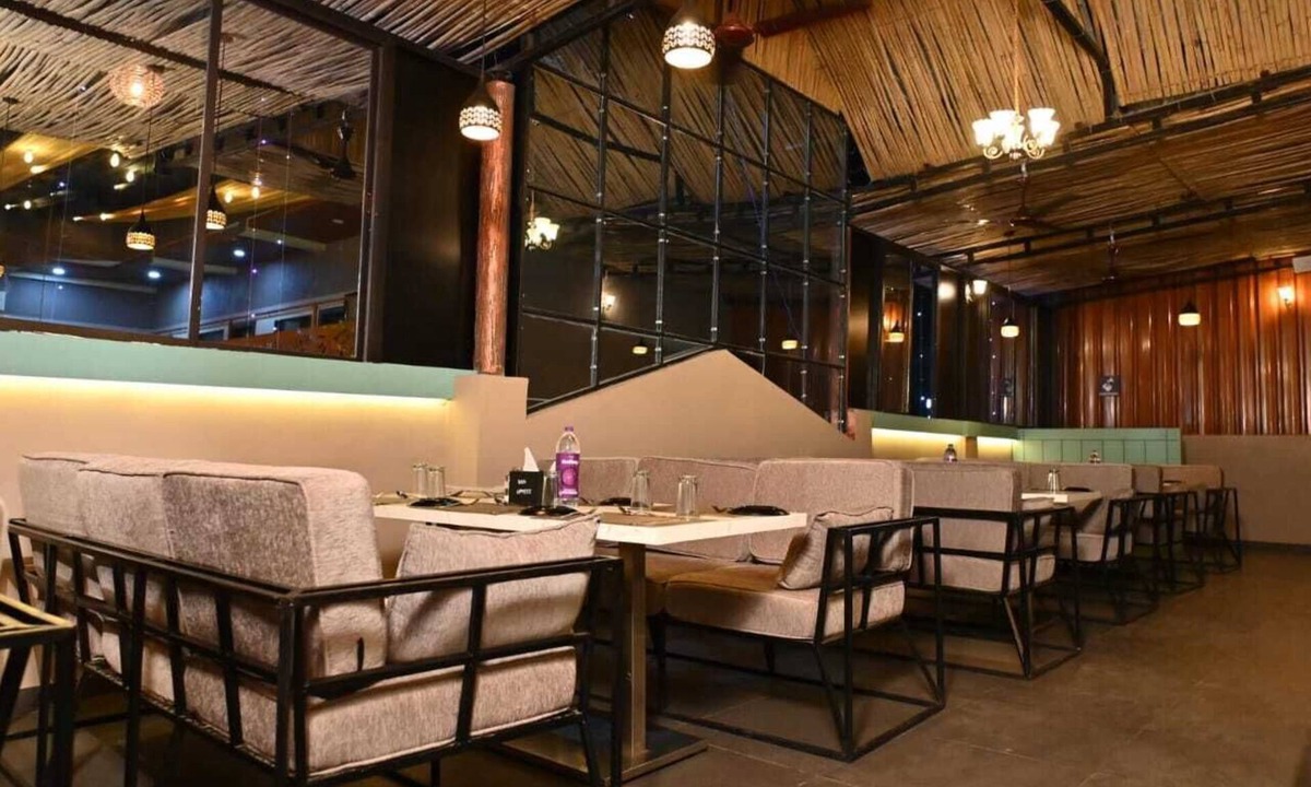 Indore Hotel | The Apple Tree Hotel