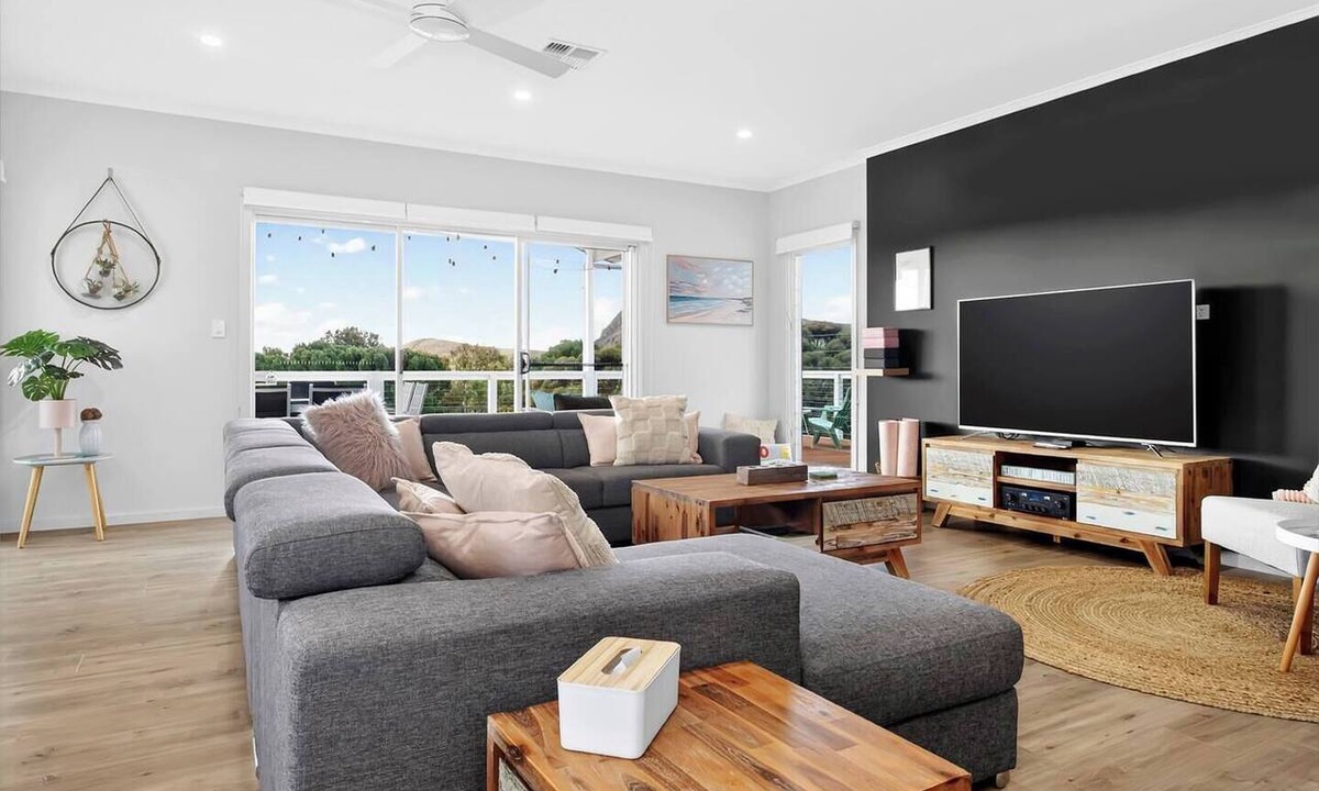 Second Valley House | The Ark Beachside Sanctuary with Valley Views