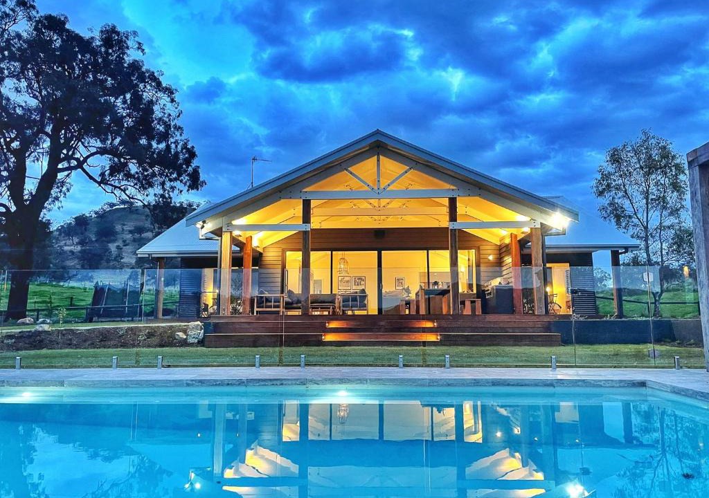 Waverly House | The Barn - Unique Luxury Stay