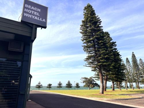 Whyalla Hotel | The Beach Hotel Whyalla
