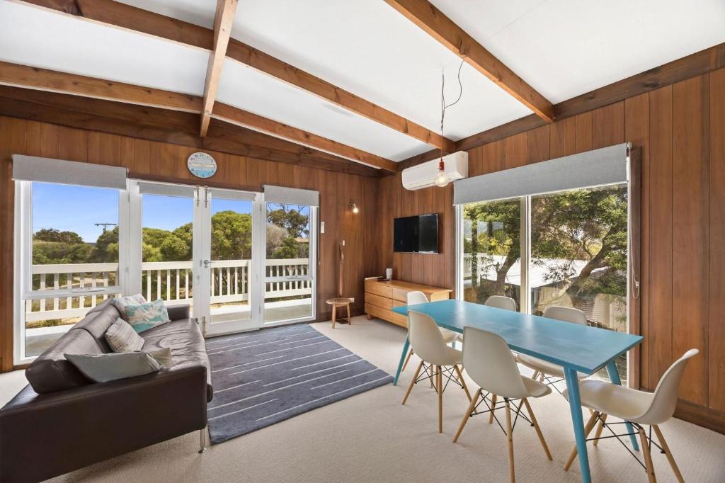 Surf Coast House | The Beach House on Sixth