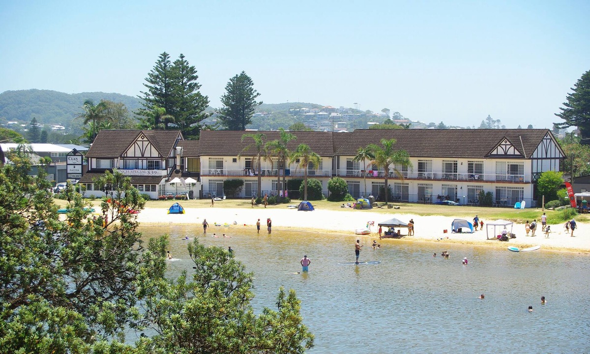 Wamberal Hotel | The Clan Terrigal