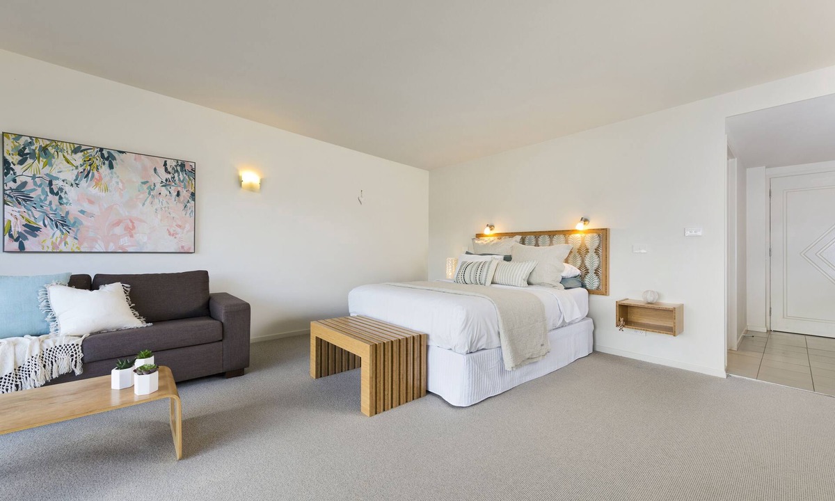Kettering Bed & Breakfast | The Cove Kettering