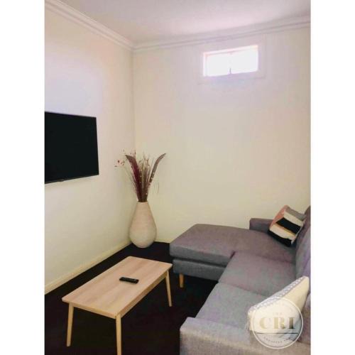 Grenfell Apartment | The Cri on Main