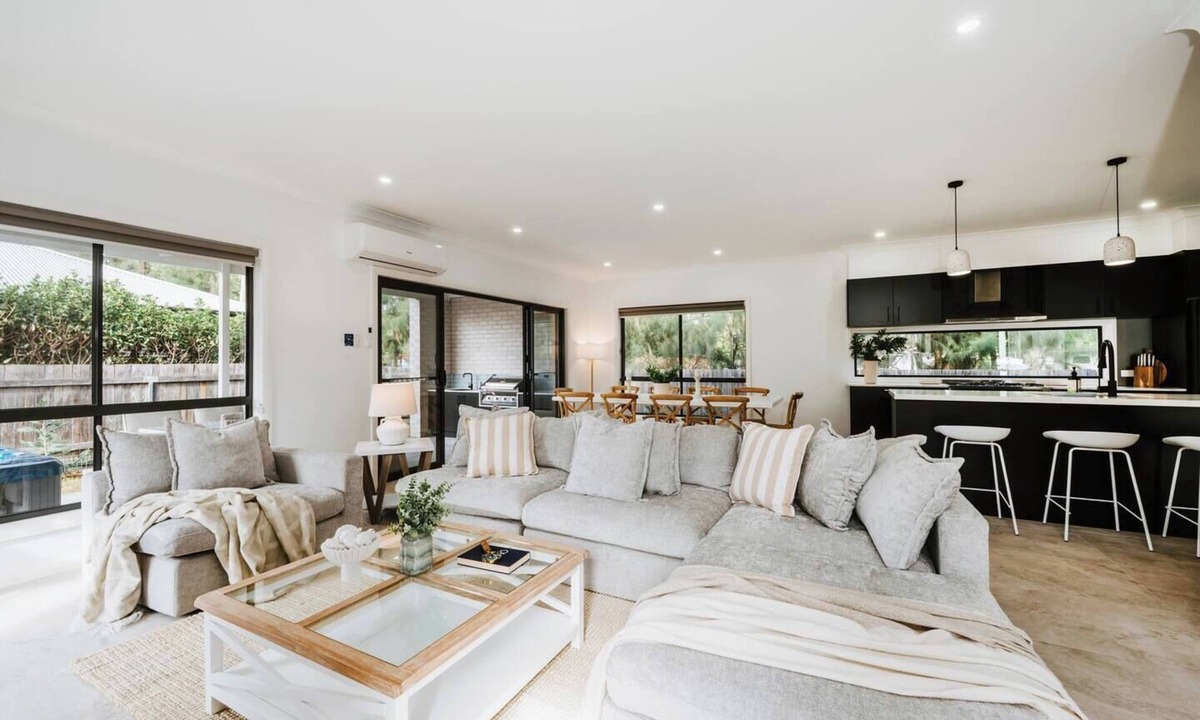 Central Mudgee House | The Farm Refined Country Retreat near Town Centre