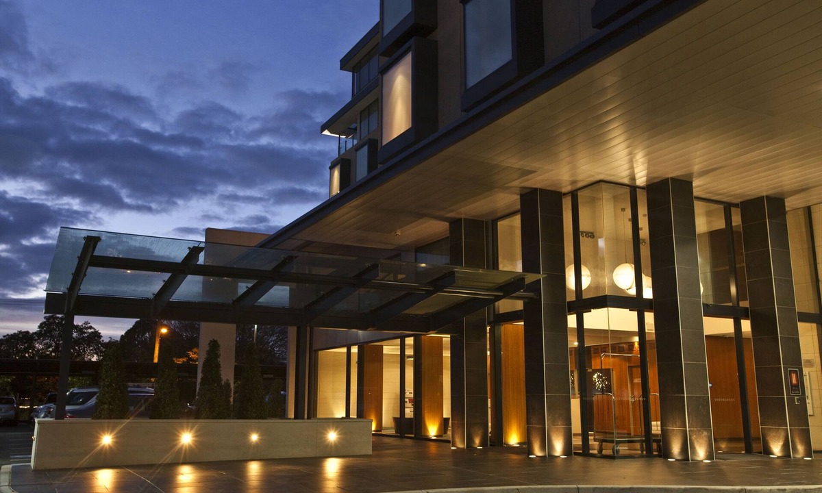 Mayfield Hotel | The Gateway Inn