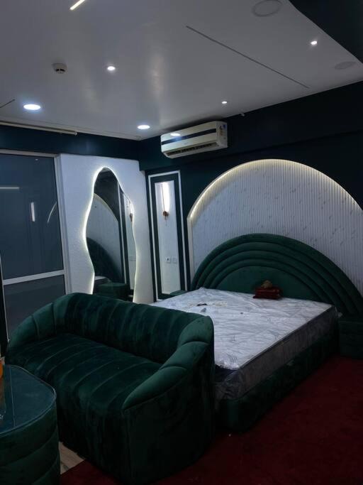 Gomti Nagar Apartment | The green house