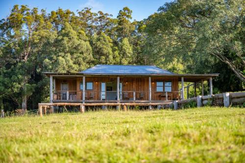 Coramba House | The Hitching Rail Hut - Relax, Unwind & Reconnect