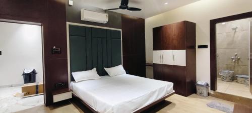 Koderma Hotel | The Hotel Jayka