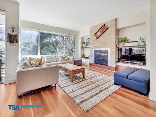 Thredbo Ski Chalet | The Peak 2