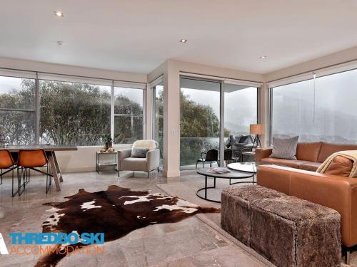 Thredbo Ski Chalet | The Peak 5
