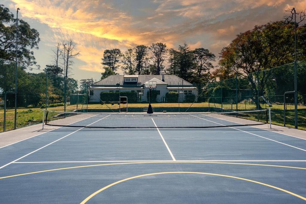Stanthorpe House | The Ranch-Pool Table, Ping Pong, Firepit, Piano