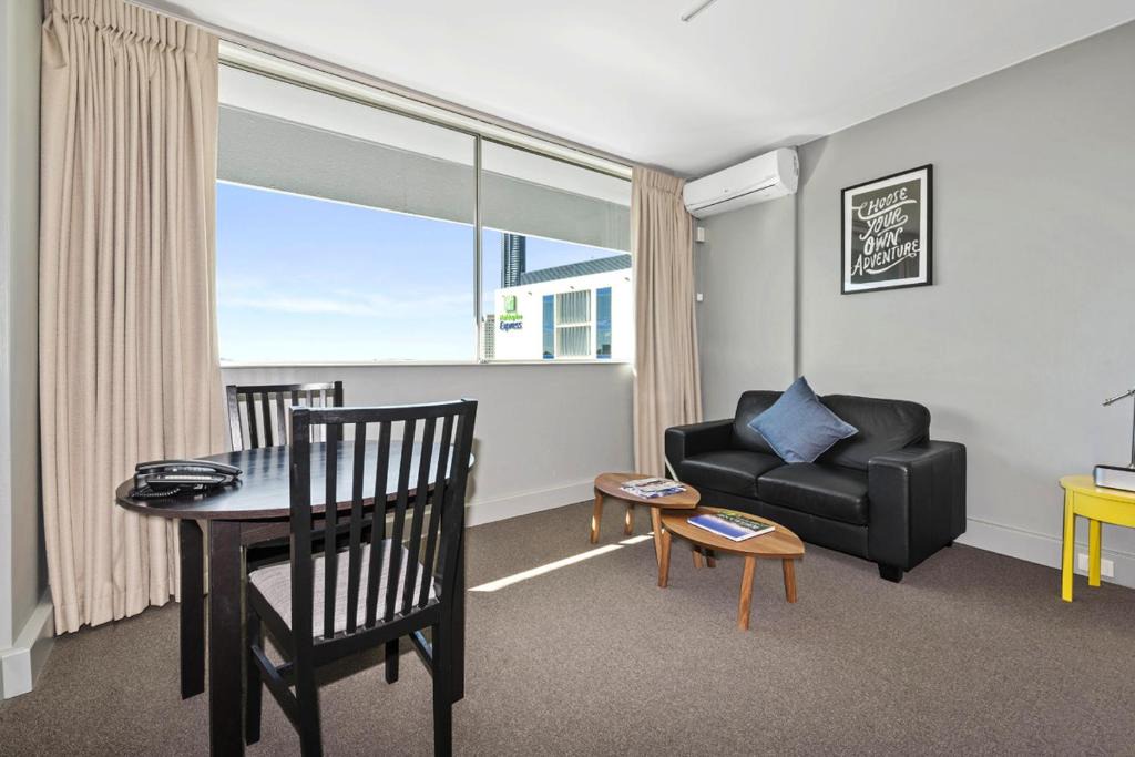 Spring Hill Apartment | The Ridge