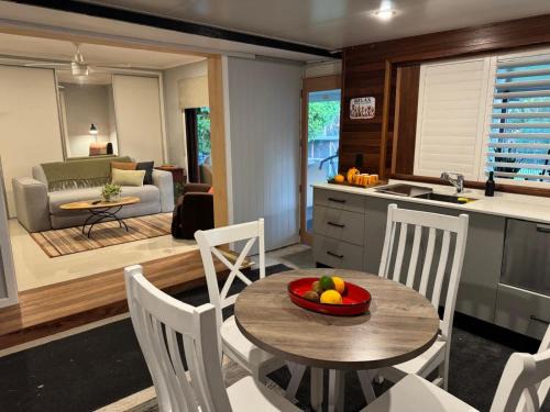 Alexandra Hills House | The Sanctuary on William - Nature Reserve Hideaway
