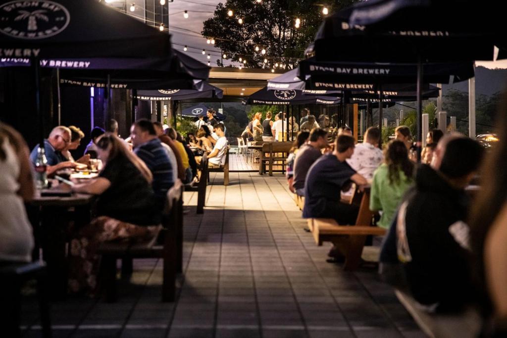 Woolgoolga Hotel | The Seaview Tavern Motel