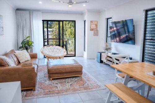 Airlie Beach Apartment | The Shell Shack on Whisper Bay