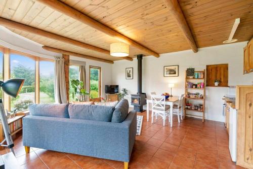 Kettering House | The Studio - A picturesque couples cottage at Herons Rise Vineyard