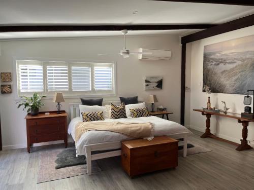 Beechwood House | Tranquil, spacious and private garden retreat