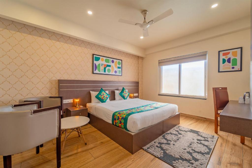 Kakkanad Hotel | Treebo Premium Lavender Kochi Infopark
