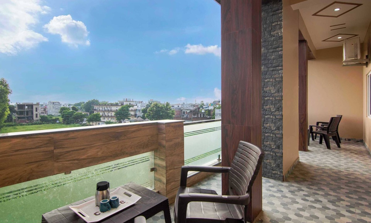 Faizabad Hotel | Treebo Ramayan Suites Ayodhya