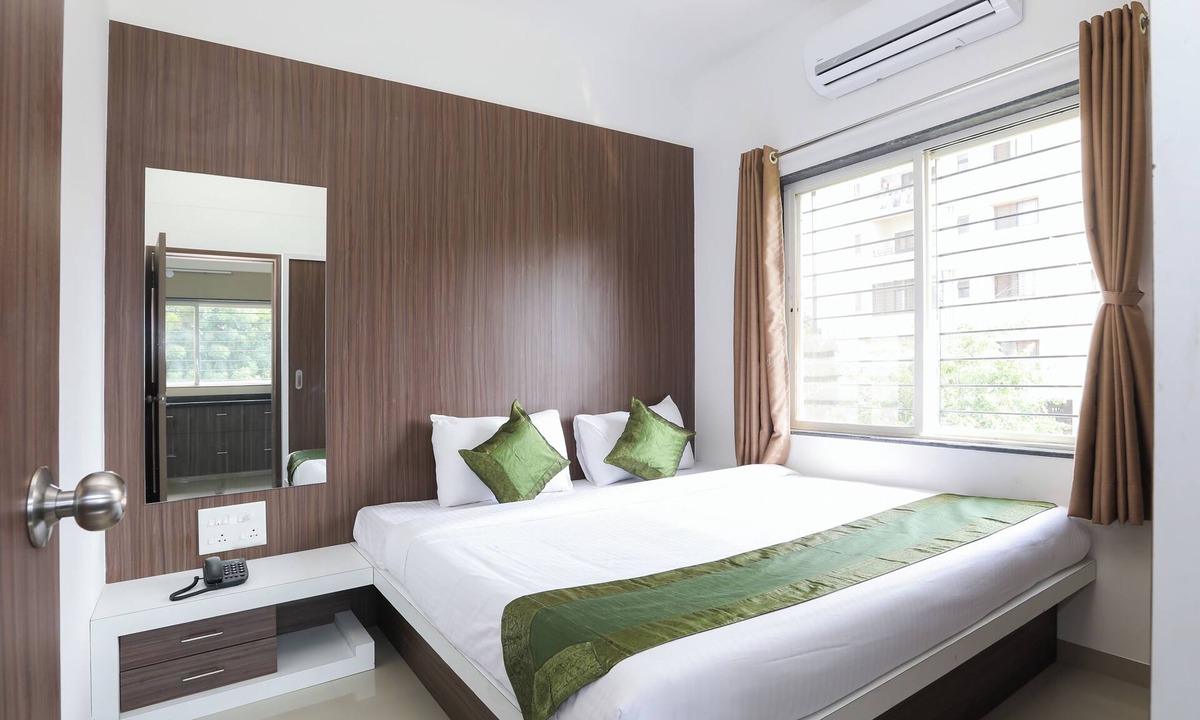 Nashik Hotel | Treebo Sapphire Studio