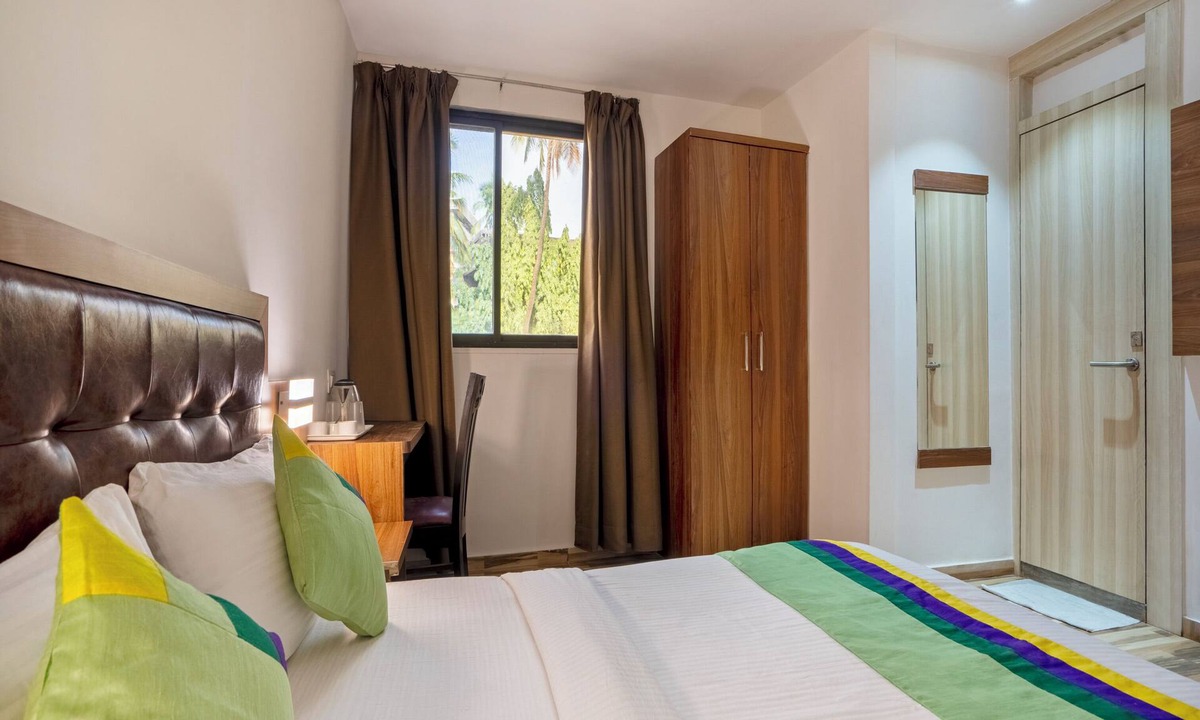 Sakinaka Hotel | Treebo Seven Olives