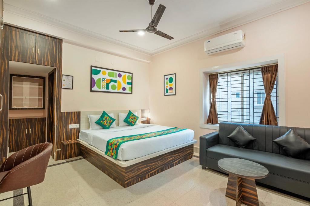 Bhubaneshwar Hotel | Treebo Sri Krishna Palace