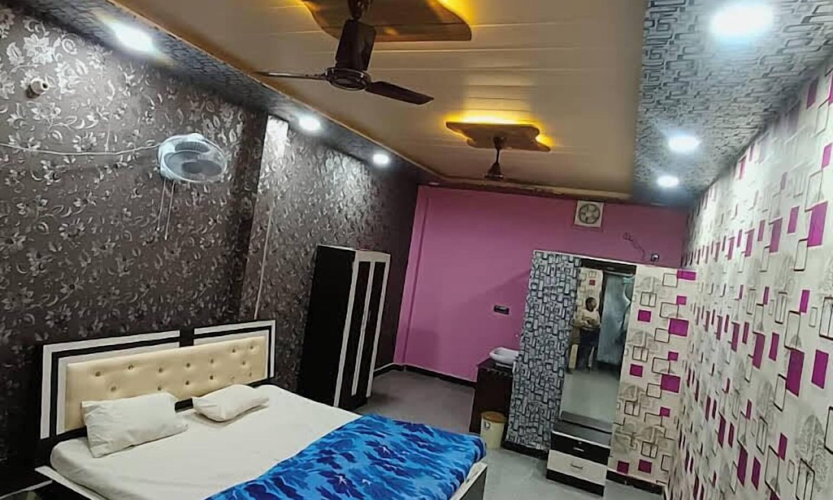 Muzaffarpur Hotel | Tridev Restaurant By GRB