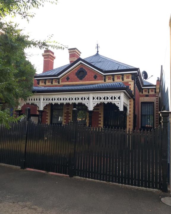 Bendigo House | Unique CBD home
