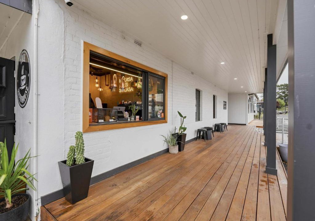 Perthville Apartment | Vale Road Studio Three - Coffee at your doorstep