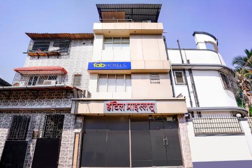 Versova Hotel | Via Priceless
