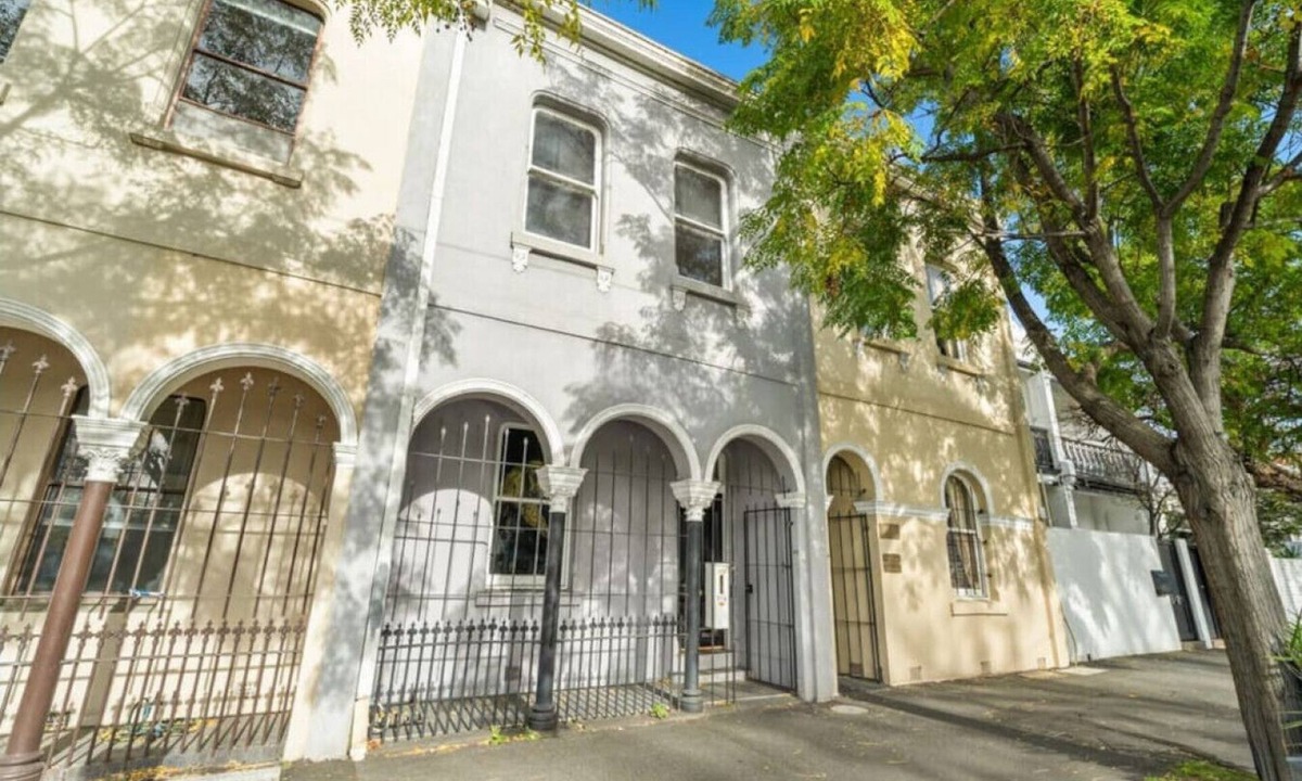 East Melbourne Villa | Victorian Terrace in the heart of it all!