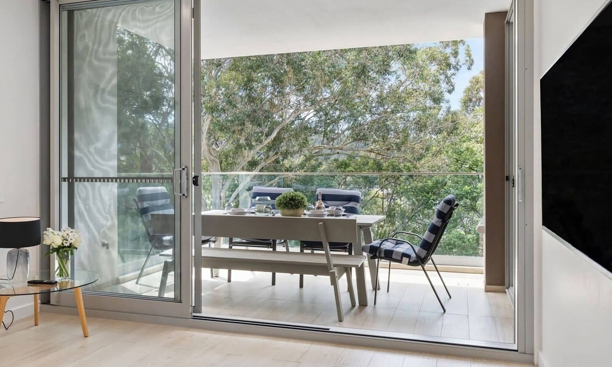 Gosford Apartment | Viewpoint - Gosford Panorama Water & Stadium Views
