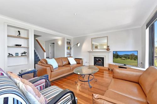 Pokolbin Villa | Villa 3br Tranquility Villa located within Cypress Lakes Resort