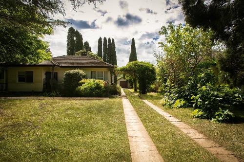 Bowral Villa | Violet's cottage