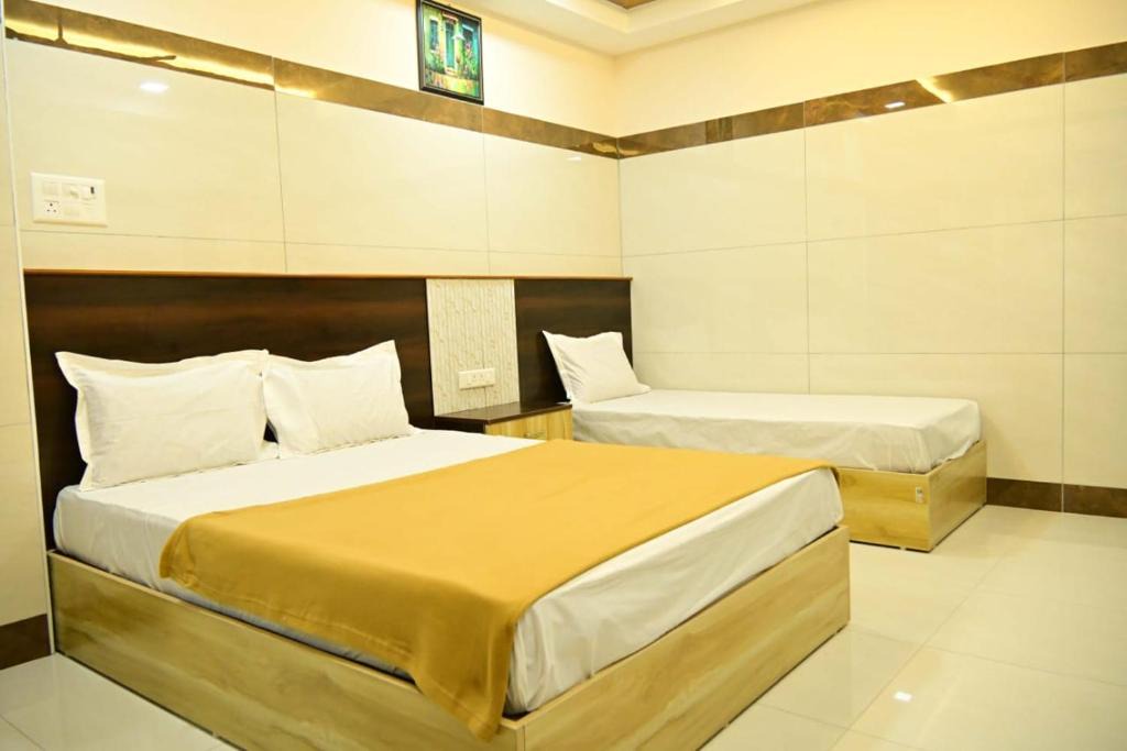 Vellore Hotel | VRJInn