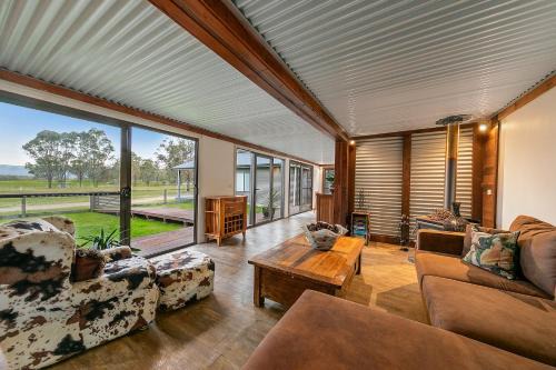 Pokolbin House | Wallaby Lodges